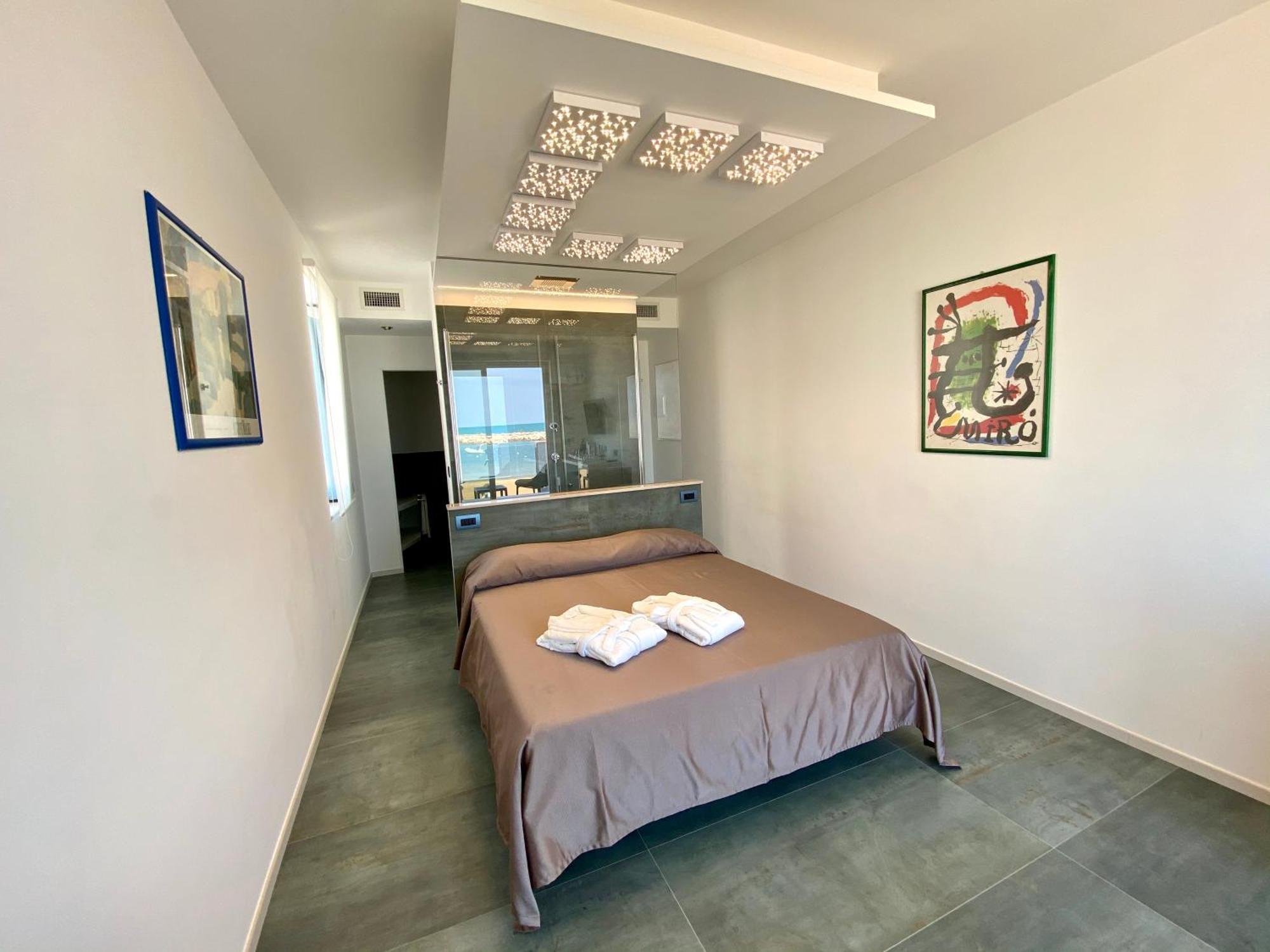 פסקיצ'י Marina Bay Beach Hotel מראה חיצוני תמונה